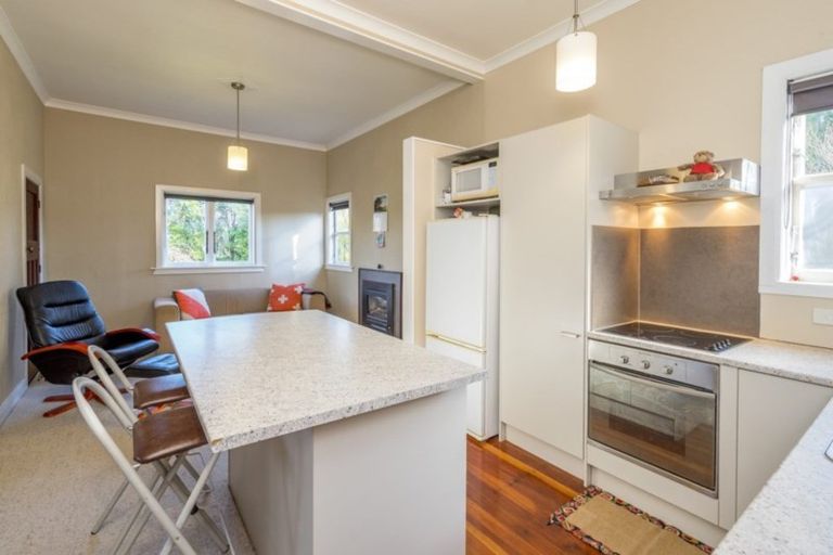 Photo of property in 34 Kirk Street, Otaki, 5512