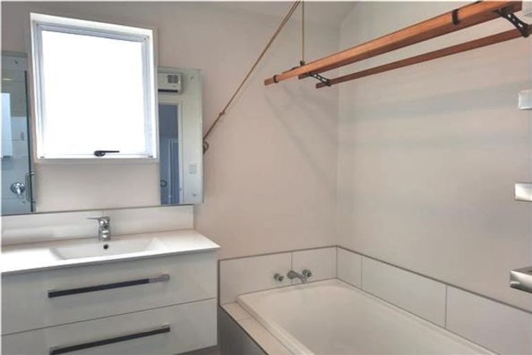 Photo of property in 38 Normans Road, Strowan, Christchurch, 8052