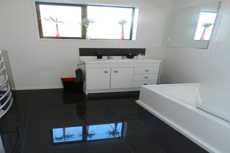 Photo of property in 1/4b Wichita Place, Burwood, Christchurch, 8083