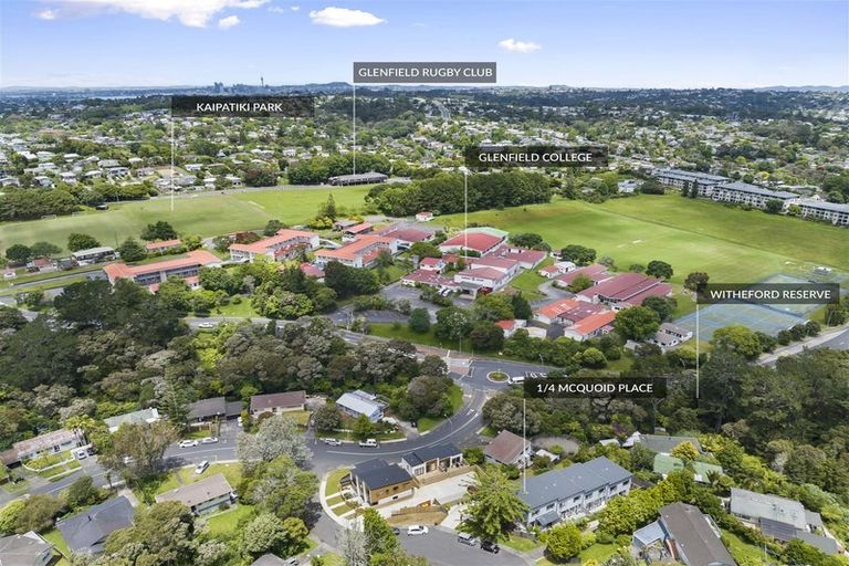 Photo of property in 1/4 Mcquoid Place, Glenfield, Auckland, 0629