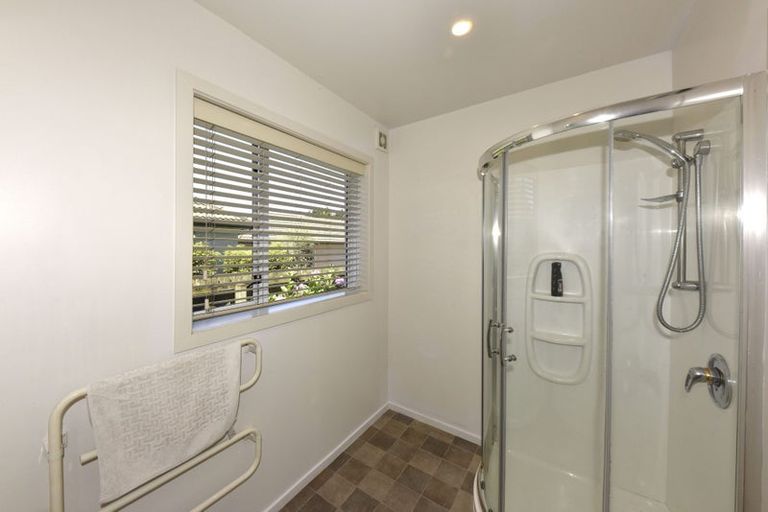 Photo of property in 389 Yaldhurst Road, Russley, Christchurch, 8042