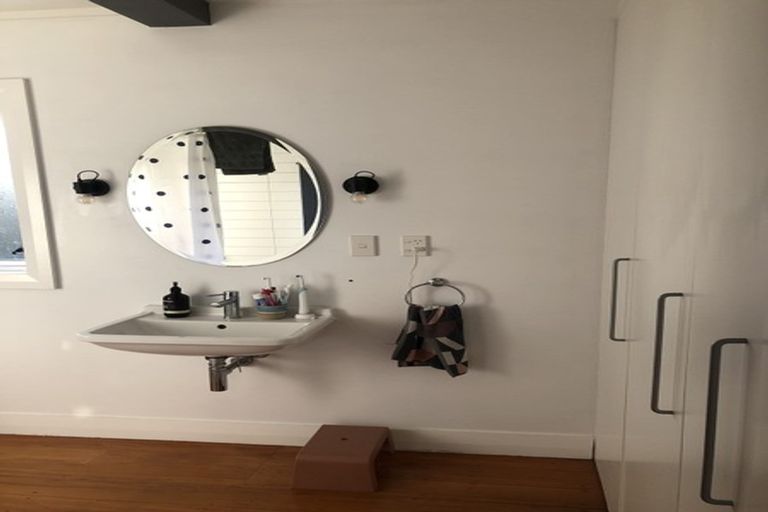 Photo of property in 9 Hazel Avenue, Mount Roskill, Auckland, 1041