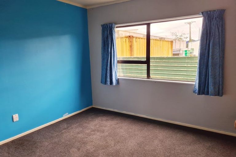 Photo of property in 13a Dixon Street, Carterton, 5713