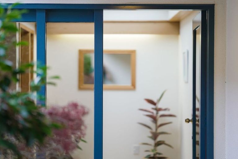 Photo of property in 10 Edgewater Street, Waikanae, 5036