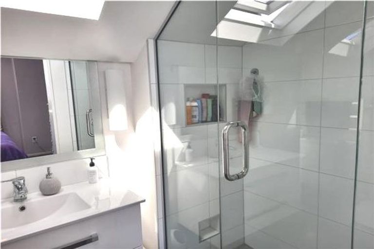 Photo of property in 38 Normans Road, Strowan, Christchurch, 8052