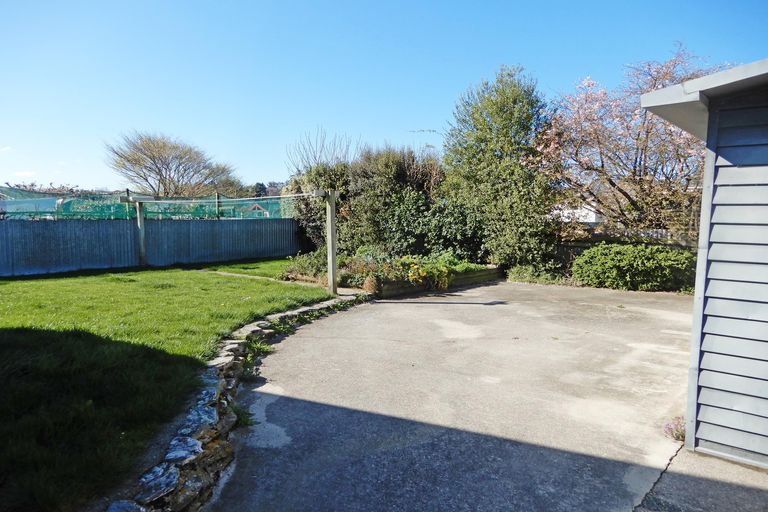Photo of property in 17 Glendale Crescent, Holmes Hill, Oamaru, 9401
