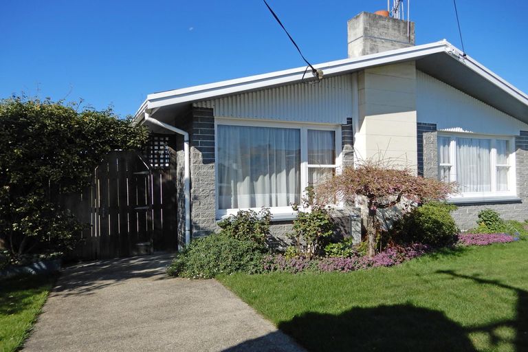 Photo of property in 17 Glendale Crescent, Holmes Hill, Oamaru, 9401