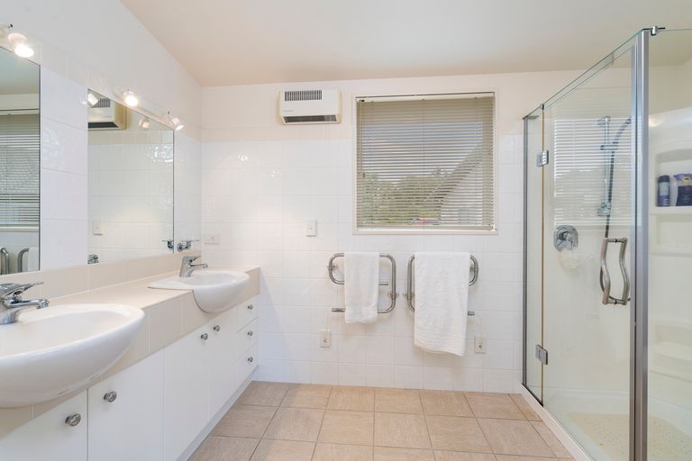 Photo of property in 54 Riverview Road, Kerikeri, 0230