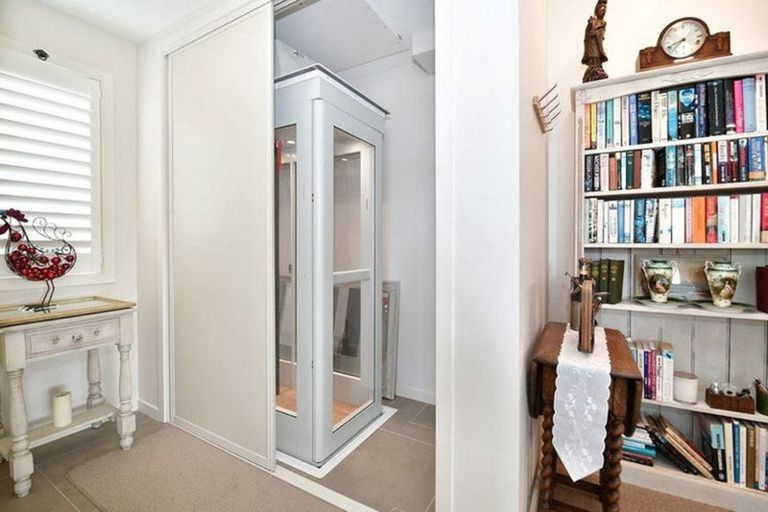 Photo of property in 37 Landmark Terrace, Orewa, 0931