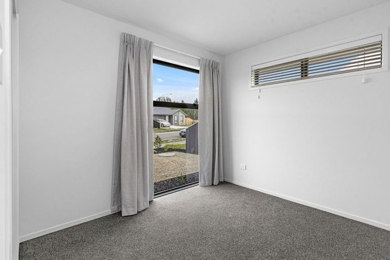 Photo of property in 3 Oakmill Drive, Casebrook, 8051