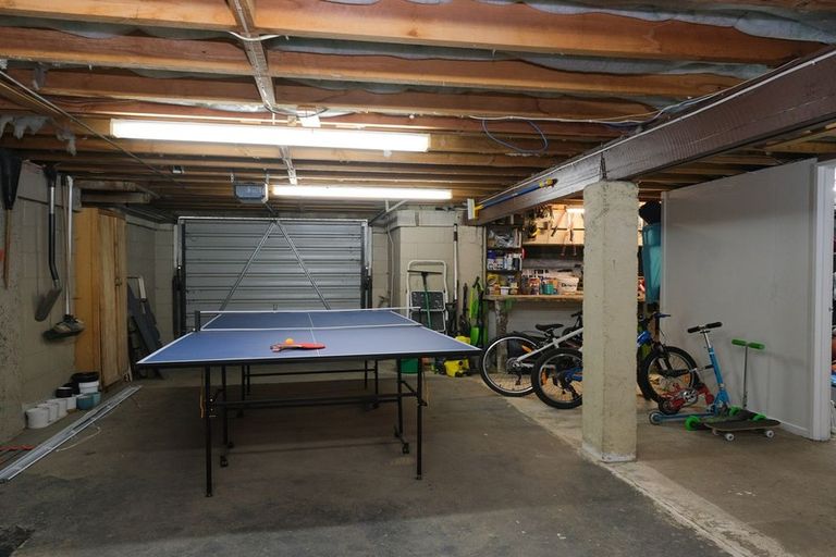 Photo of property in 9 Brooklyn Street, Green Island, Dunedin, 9018