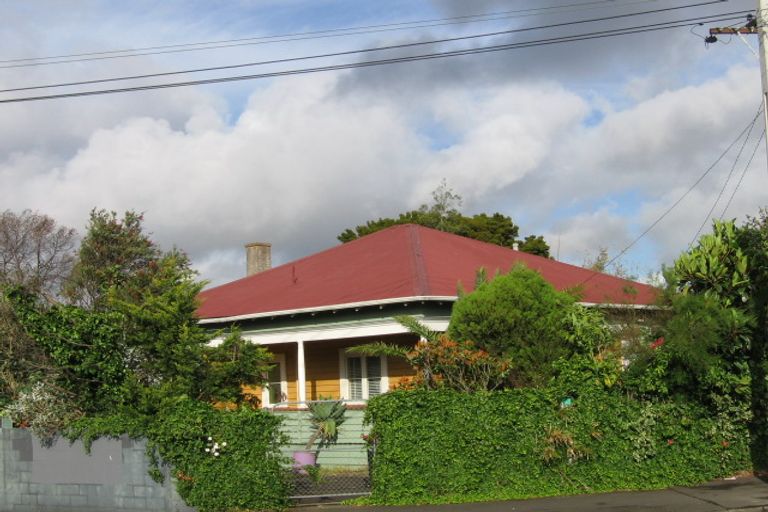 Photo of property in 266 Mount Albert Road, Sandringham, Auckland, 1041