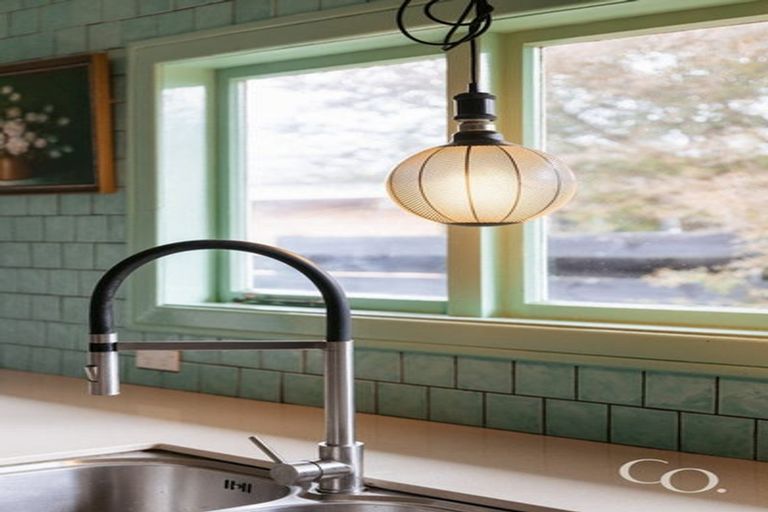 Photo of property in 140 Sutherland Road, Brookfield, Tauranga, 3110