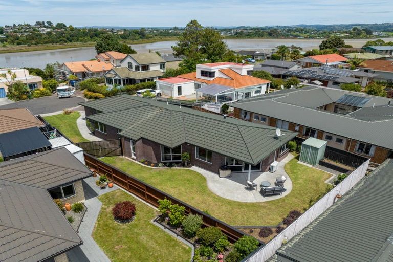 Photo of property in 16 Whakaruru Place, Matua, Tauranga, 3110