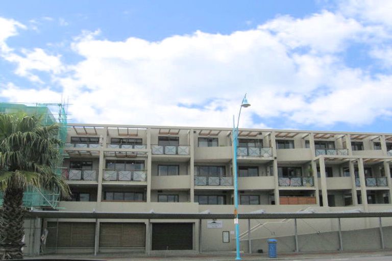 Photo of property in Paramount Apartments, 2/281 Maunganui Road, Mount Maunganui, 3116