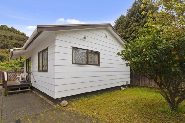 Photo of property in 43 Fleet Street, Naenae, Lower Hutt, 5011