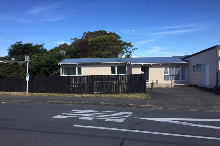 Photo of property in 49 Eatwell Avenue, Paraparaumu Beach, Paraparaumu, 5032