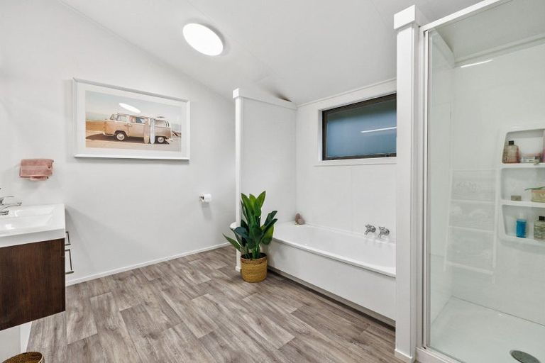 Photo of property in 54 Cliffs Road, Saint Clair, Dunedin, 9012