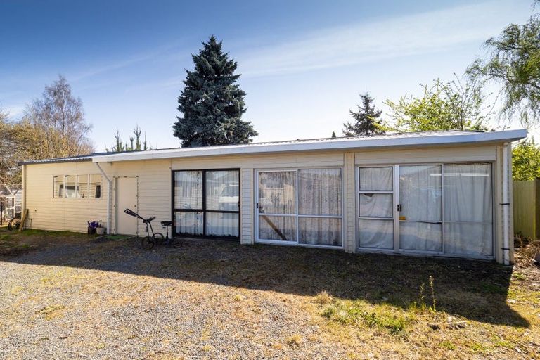 Photo of property in 82 Mcmurdo Street, Tinwald, Ashburton, 7700