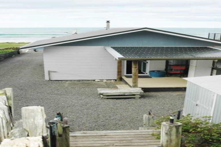 Photo of property in 48 Akitio Esplanade, Akitio, Pongaroa, 4991