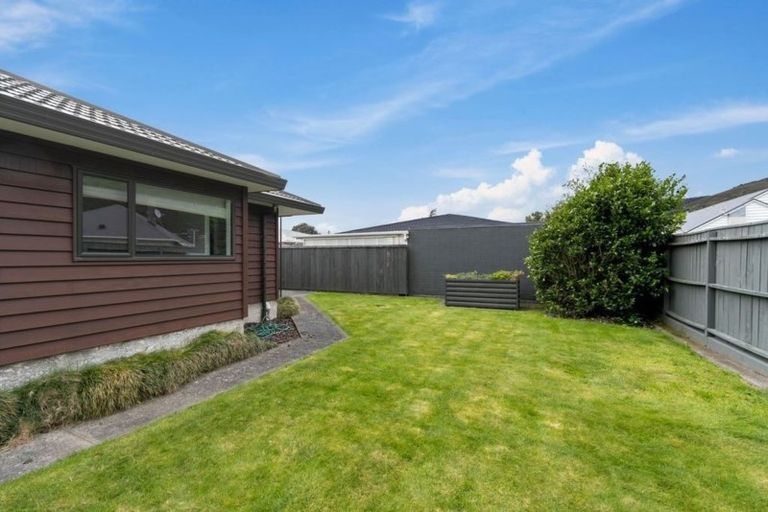 Photo of property in 38b Bauchop Road, Waterloo, Lower Hutt, 5011