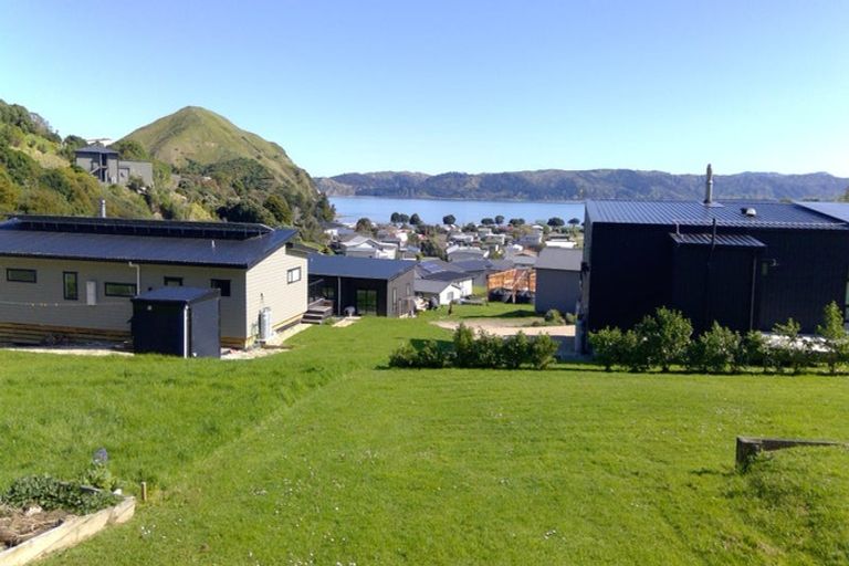 Photo of property in 17 Seaview Drive, Mahia, 4198