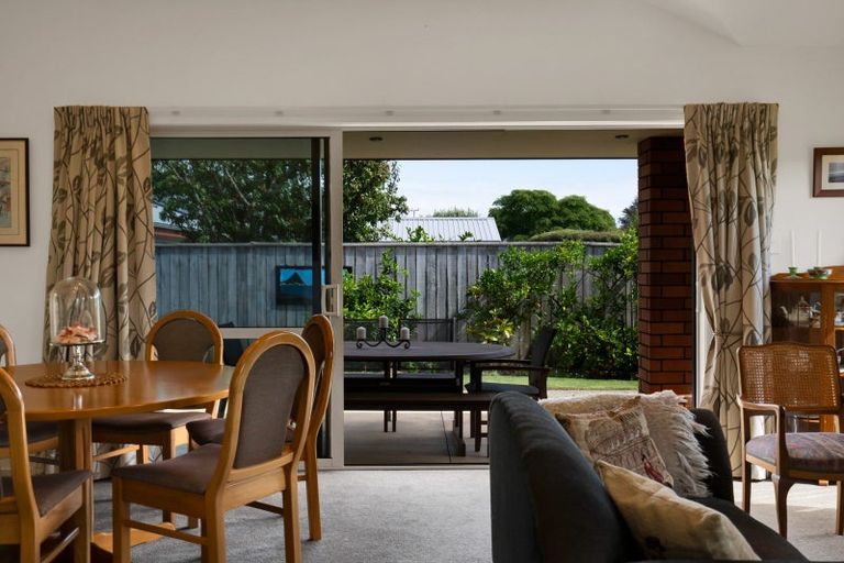 Photo of property in 7 Portland Drive, Highlands Park, New Plymouth, 4312