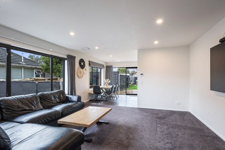 Photo of property in 28 Routley Crescent, Elderslea, Upper Hutt, 5018