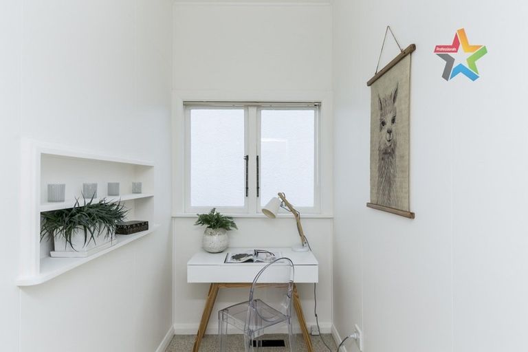 Photo of property in 284 Karori Road, Karori, Wellington, 6012