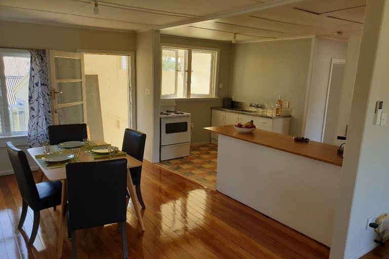 Photo of property in 1/7 Savoy Road, Glen Eden, Auckland, 0602