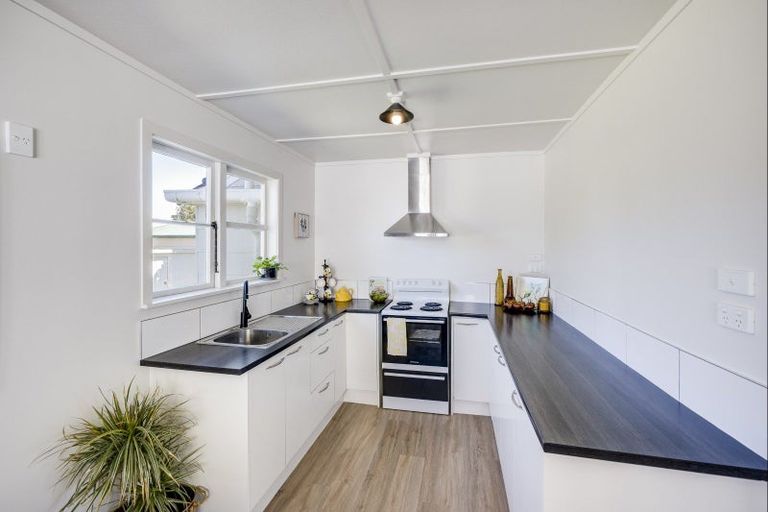 Photo of property in 55 Douglas Mclean Avenue, Marewa, Napier, 4110