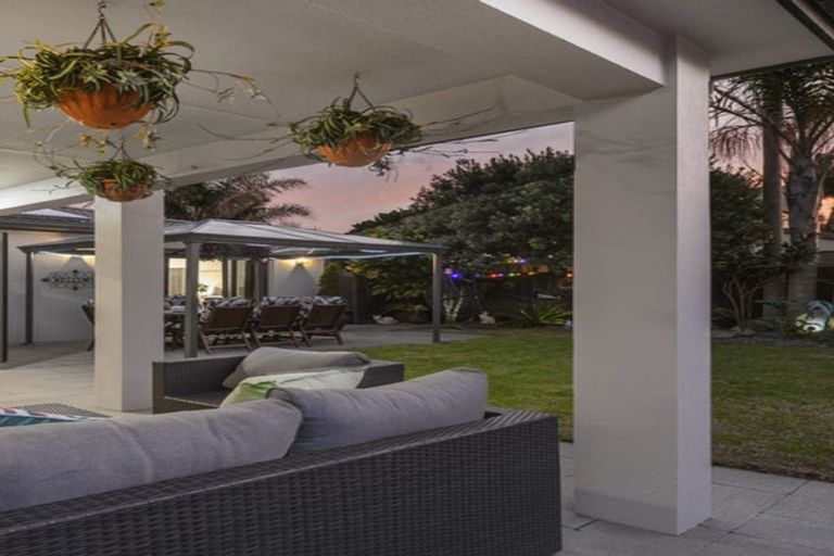 Photo of property in 16 Bermuda Drive, Papamoa Beach, Papamoa, 3118