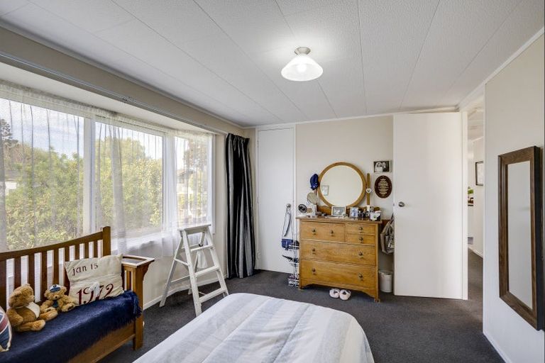 Photo of property in 12 Hetley Crescent, Taradale, Napier, 4112