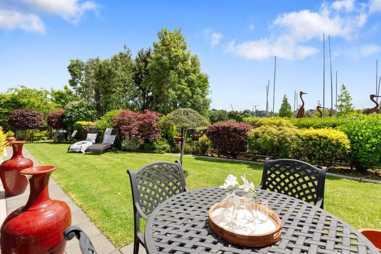 Photo of property in 33 Bridgewater Way, Pyes Pa, Tauranga, 3112