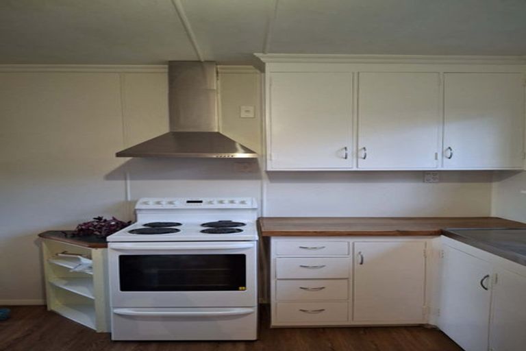 Photo of property in 300 Tomahawk Road, Ocean Grove, Dunedin, 9013