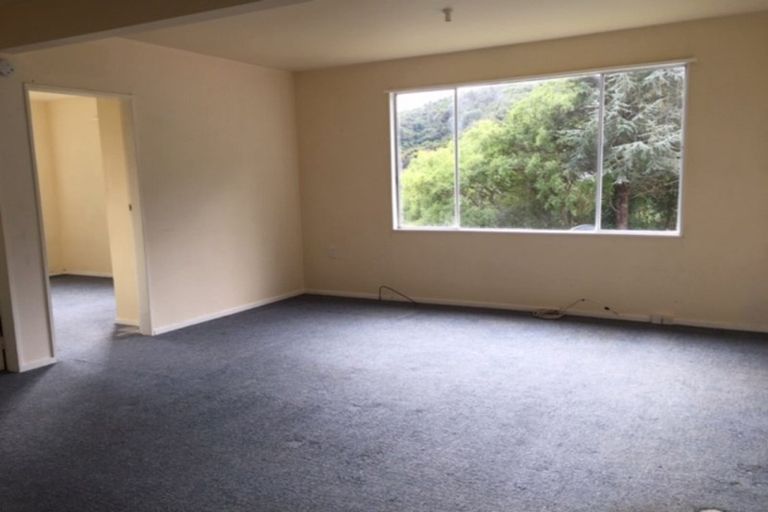 Photo of property in 13 Haven Grove, Naenae, Lower Hutt, 5011