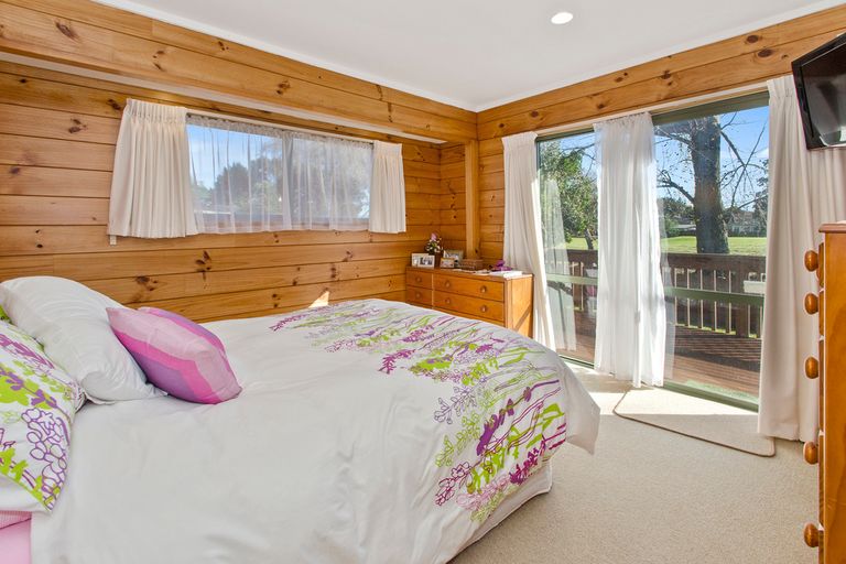 Photo of property in 25 Muirfield Street, Wattle Downs, Auckland, 2103