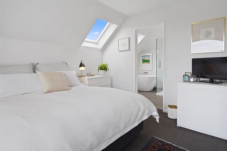 Photo of property in 29a Chepstow Avenue, Fendalton, Christchurch, 8052