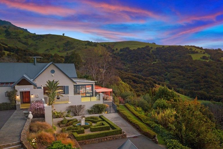 Photo of property in 10 Purple Peak Road, Akaroa, 7581