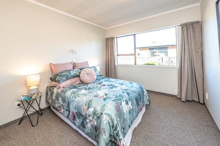 Photo of property in 3 Queen Street, Aramoho, Whanganui, 4500