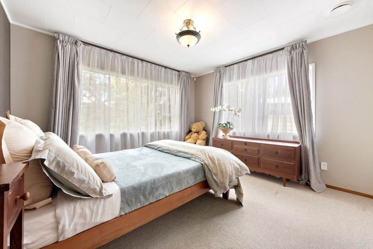 Photo of property in 30 Penfold Place, Henderson, Auckland, 0610