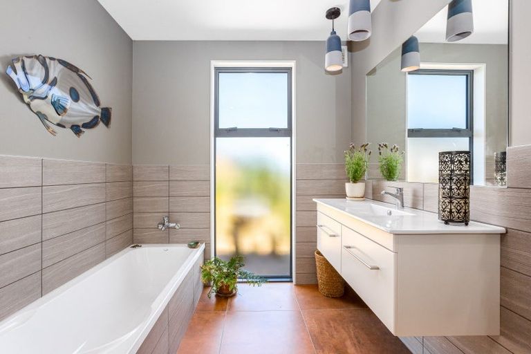 Photo of property in 90a Paetawa Road, Peka Peka, Waikanae, 5391