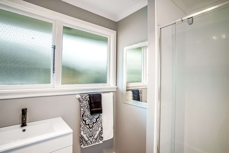 Photo of property in 150 Pacific Road, North New Brighton, Christchurch, 8083