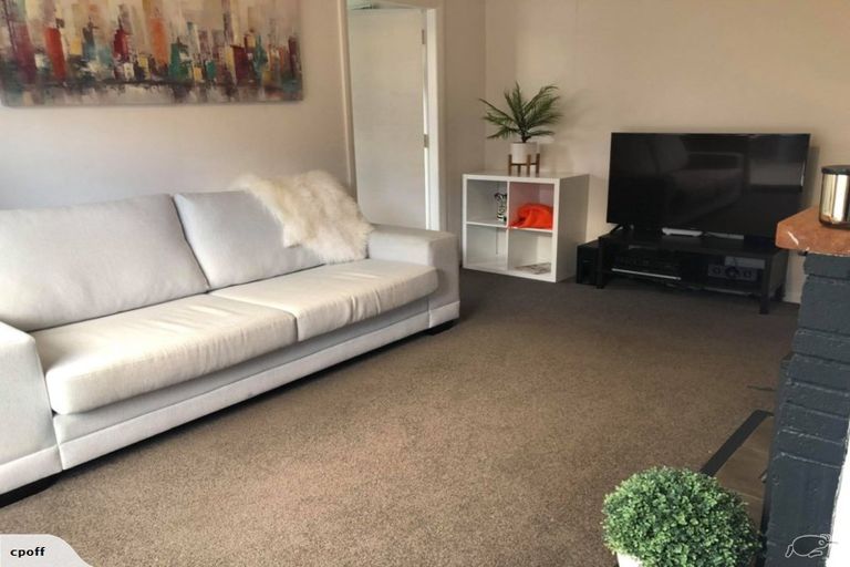 Photo of property in 8 Chard Street, Westown, New Plymouth, 4310