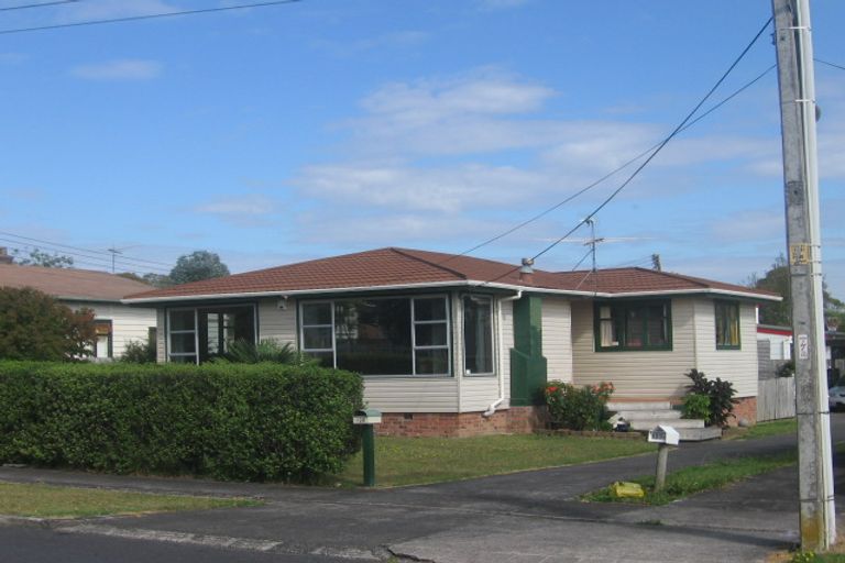 Photo of property in 2/118 Lynwood Road, New Lynn, Auckland, 0600