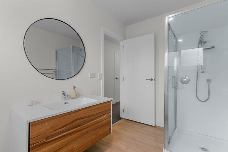 Photo of property in 15 Blue Moon Rise, Langs Beach, 0582