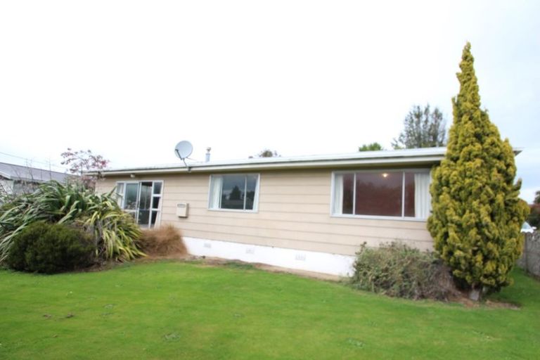 Photo of property in 54 Hunter Street, Edendale, 9825