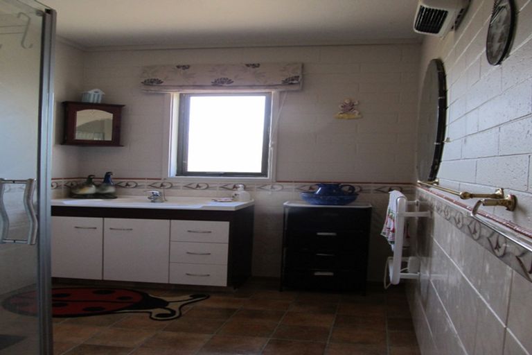 Photo of property in 8 Blackmore Crescent, Alexandra, 9320