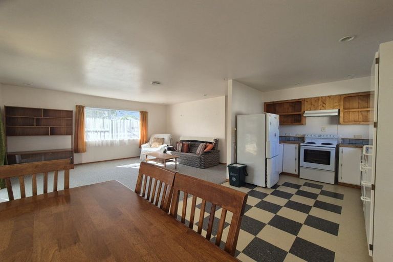 Photo of property in 36 Watt Street, Coromandel, 3506