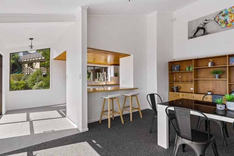 Photo of property in 5 Osmond Lane, Mount Pleasant, Christchurch, 8081